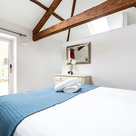 Acorn بيت للعطل *